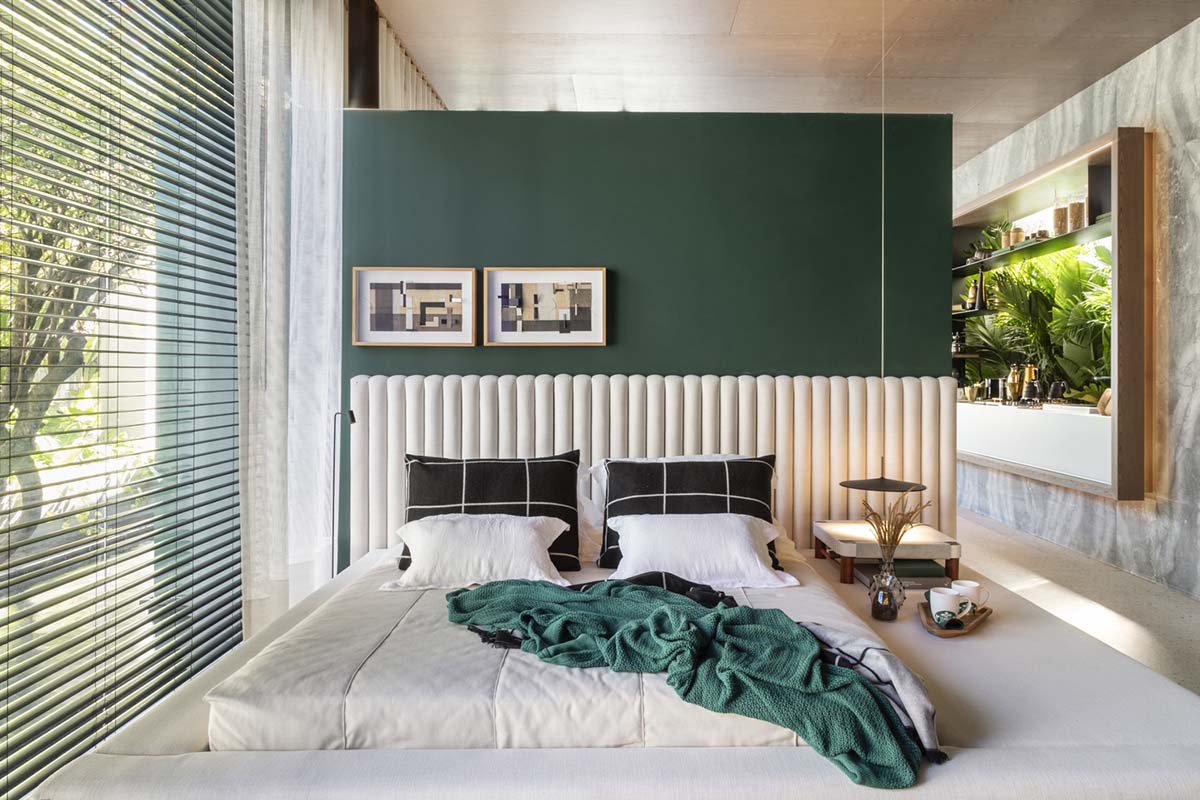 Спальня стена ламинат кровать зеленая